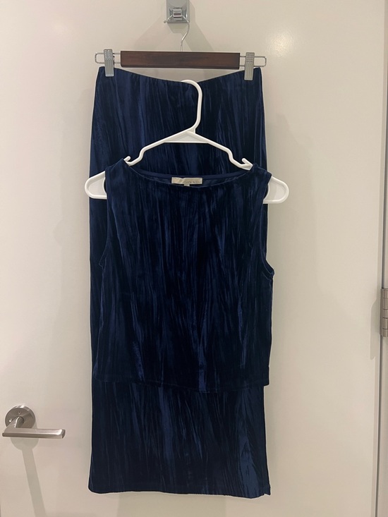 Monk & Lou Dresses & Skirts - Monk & Lou Sleeveless Navy Velvet Midi Skirt Set